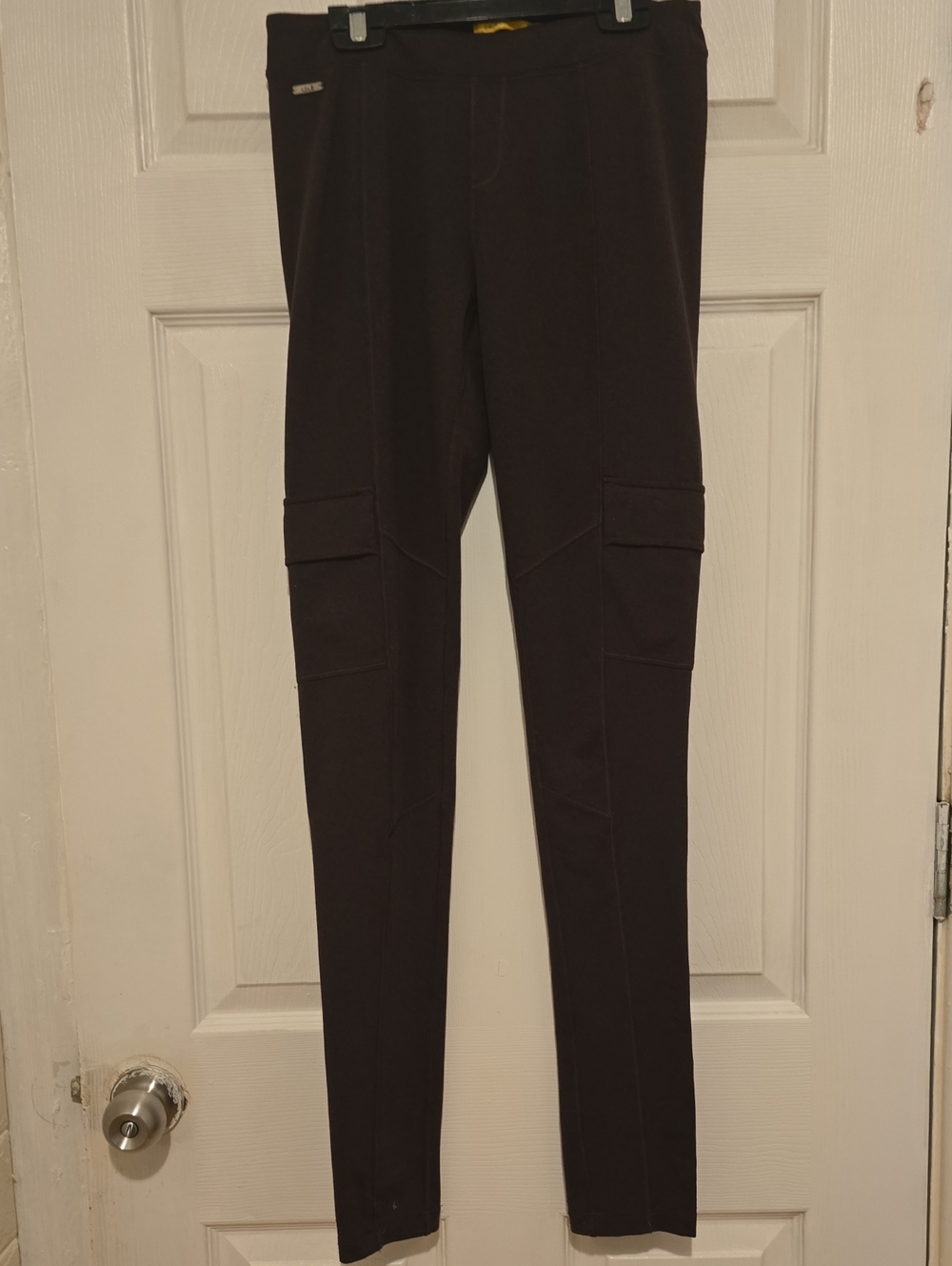 Lole Women's Skinny Cargo Pants in Dark Brown